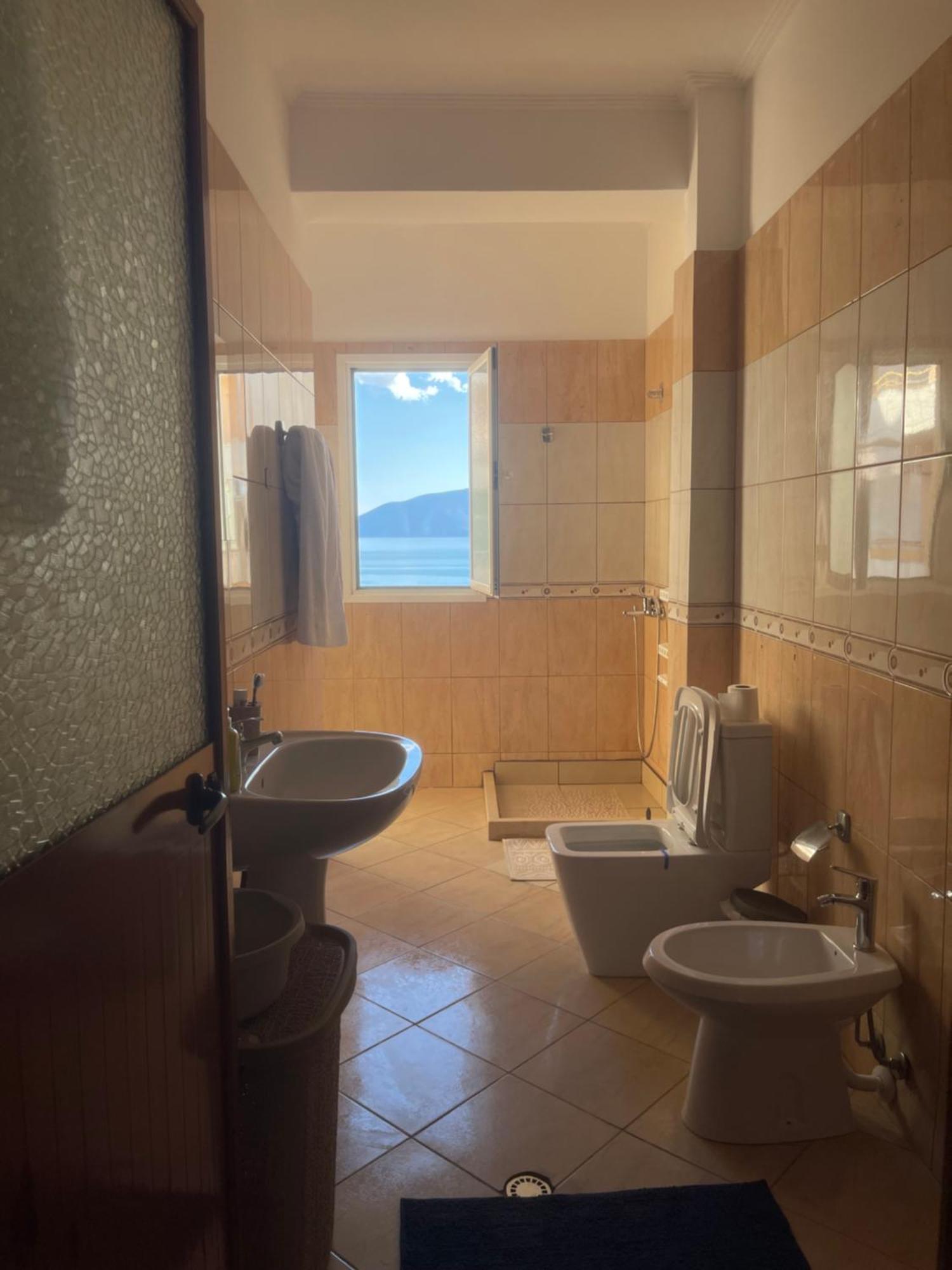 Cozy Vlore